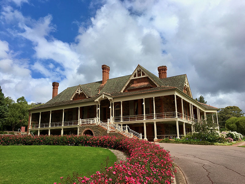 Visit Urrbrae House – free tours in spring 2020 (limited numbers)